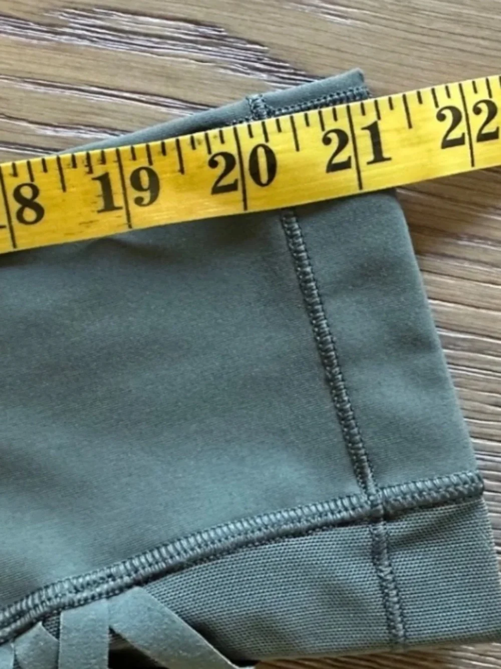 Lululemon Minimalist Crop Leggings Fatigue Green Size 6